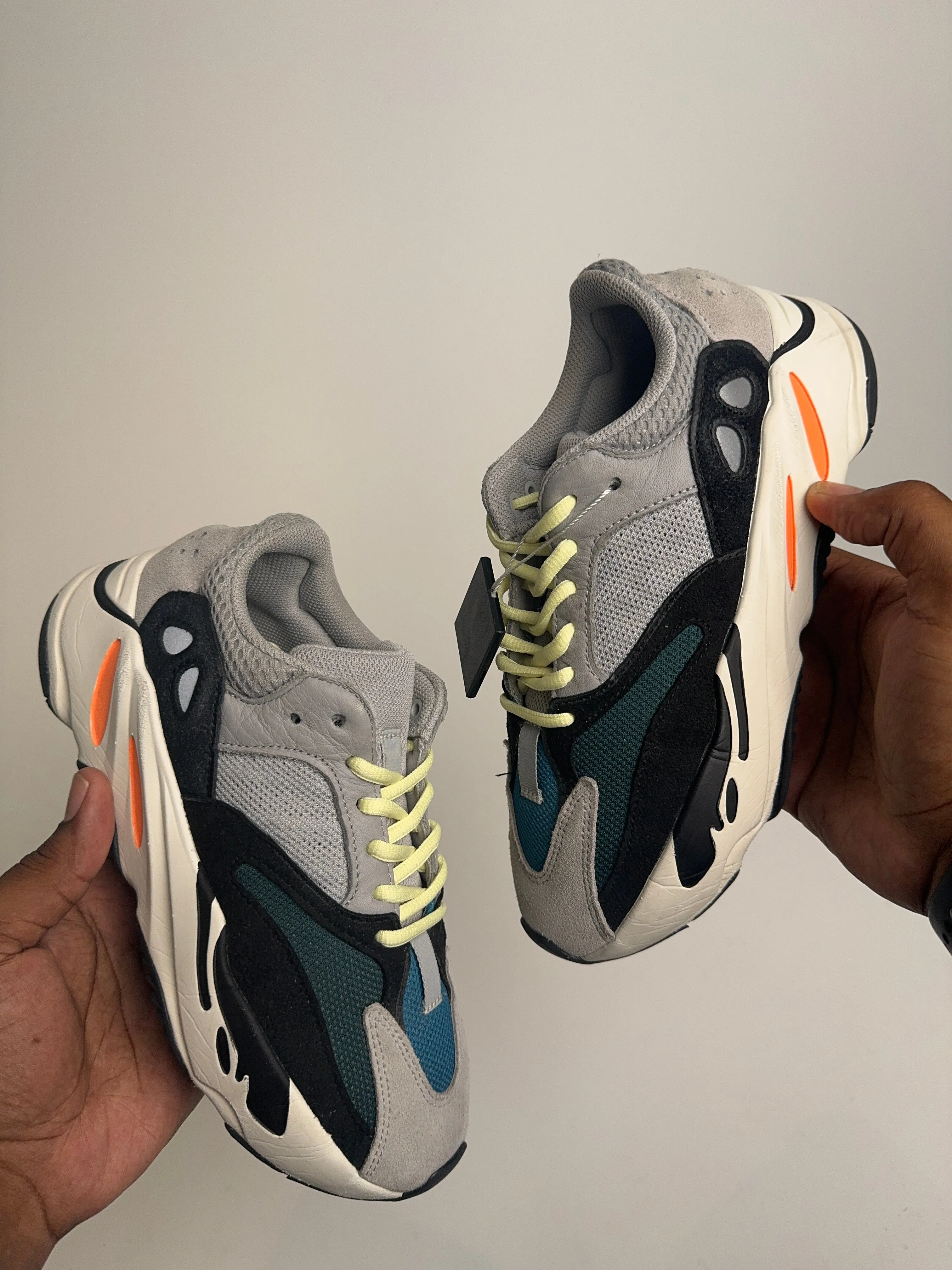 Adidas Yeezy Boost 700 Wave Runner (2017/2023) (Pre-Owned)