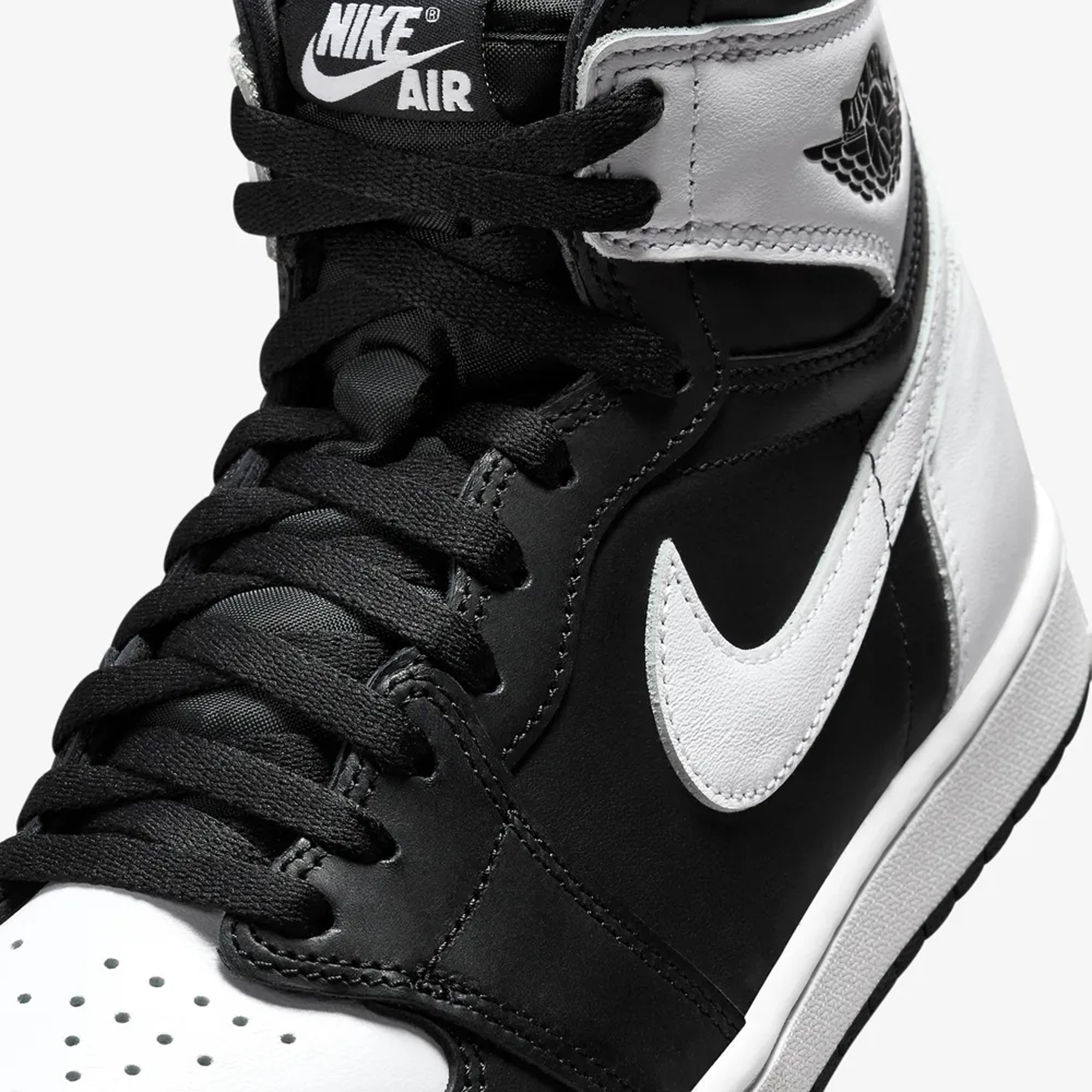 AIR JORDAN 1 RETRO HIGH OG 'BLACK/WHITE-WHITE'