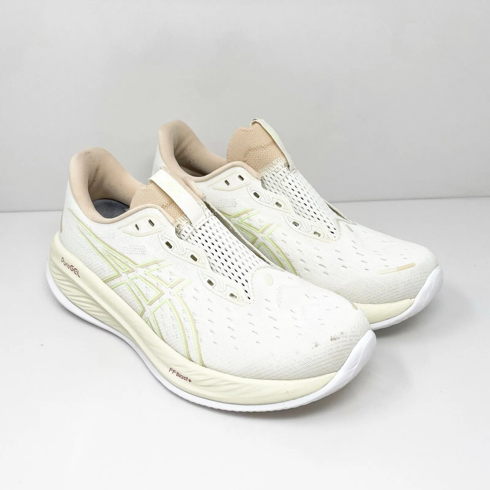 Asics Womens Gel Cumulus 26 1012B694 White Running Shoes Sneakers Size 9.5