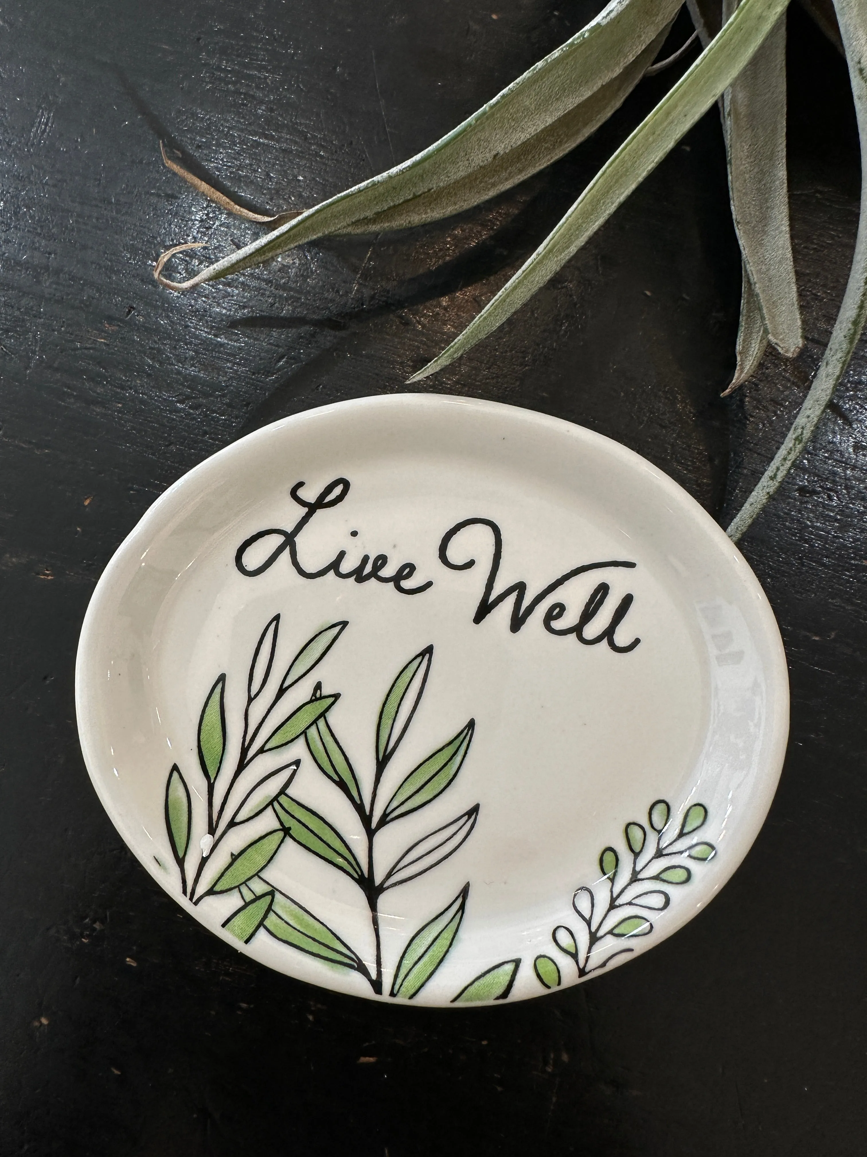 Beautiful Ceramic Trinket Dish/ Jewelry Holder/ Keepsake Dish