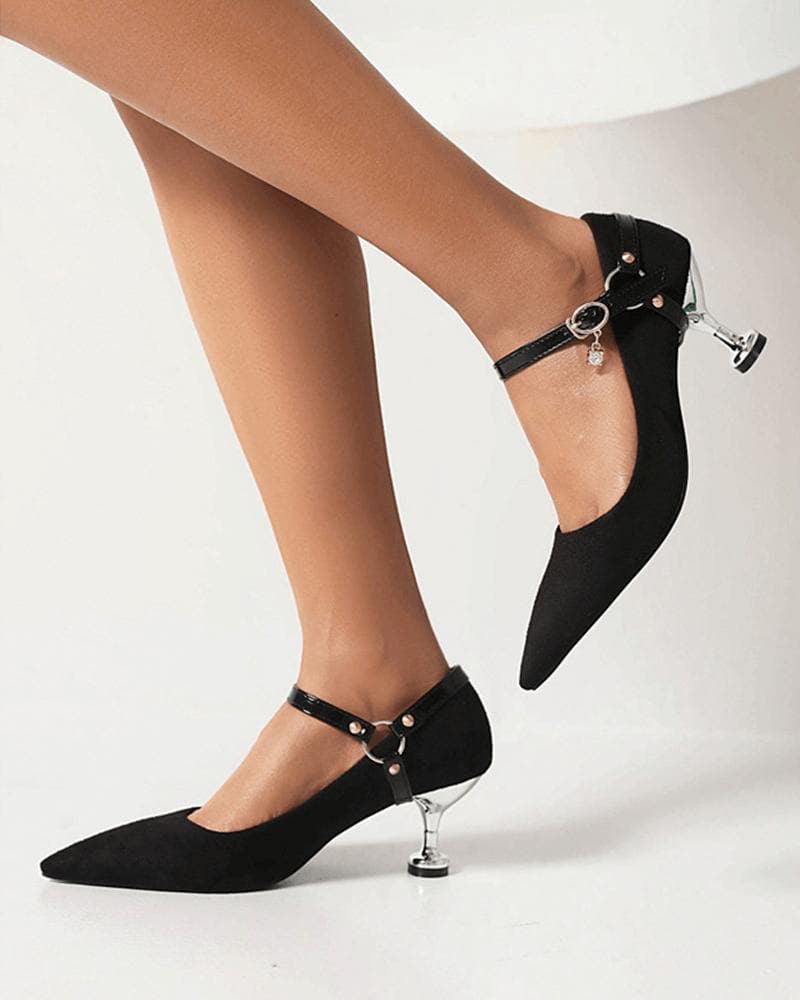 Detachable-strap high heels