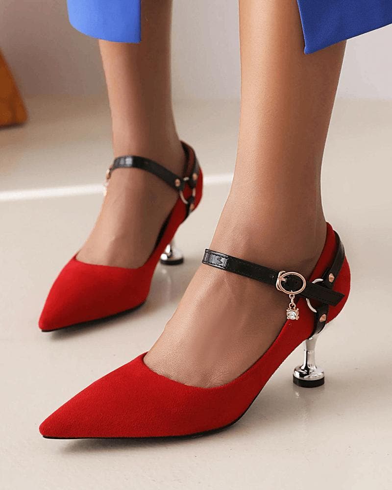 Detachable-strap high heels