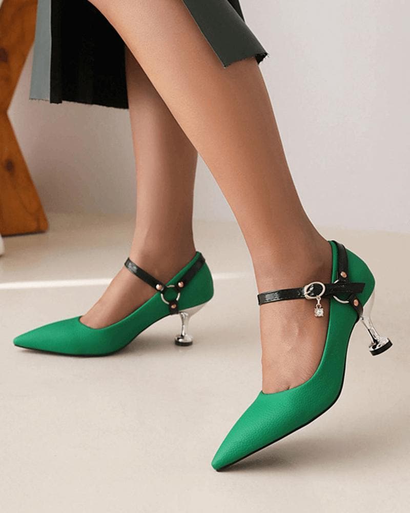 Detachable-strap high heels