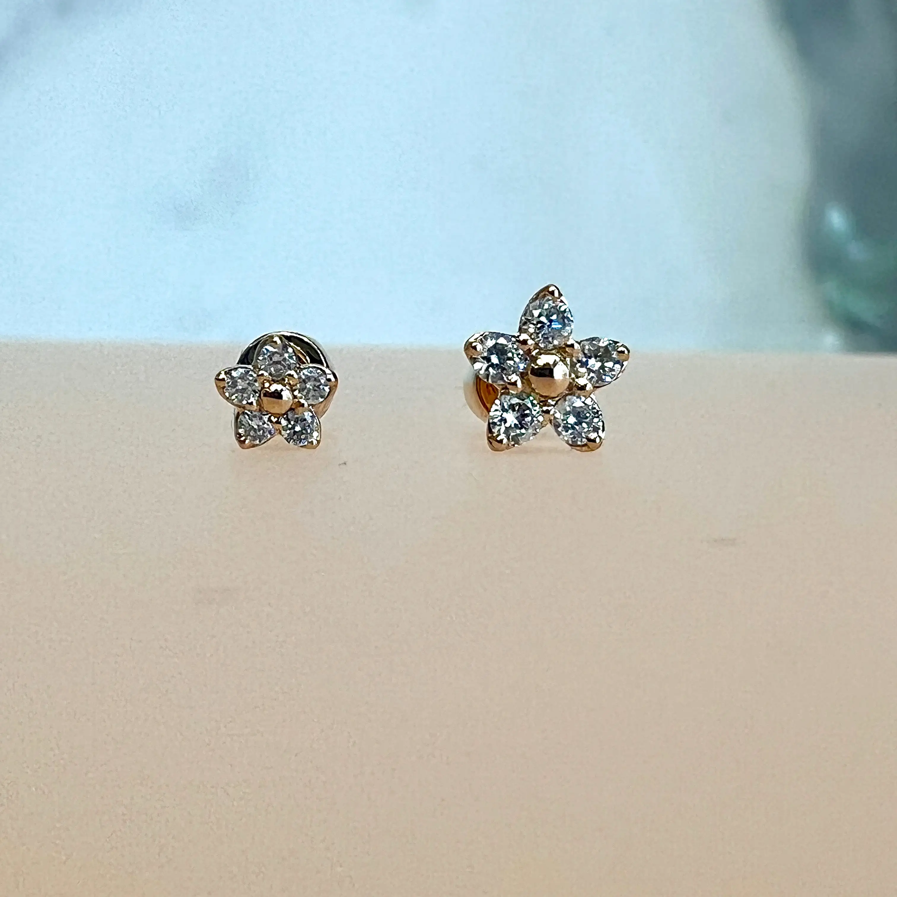 MBF Daisy 5 Stud, 14k Yellow Gold