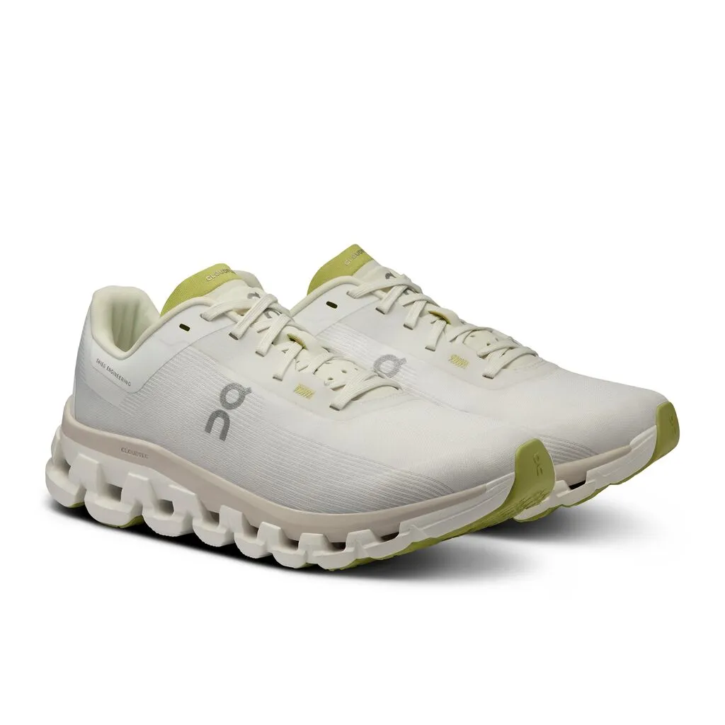 On Women's Cloudflow 4 Running Shoes White / Sand