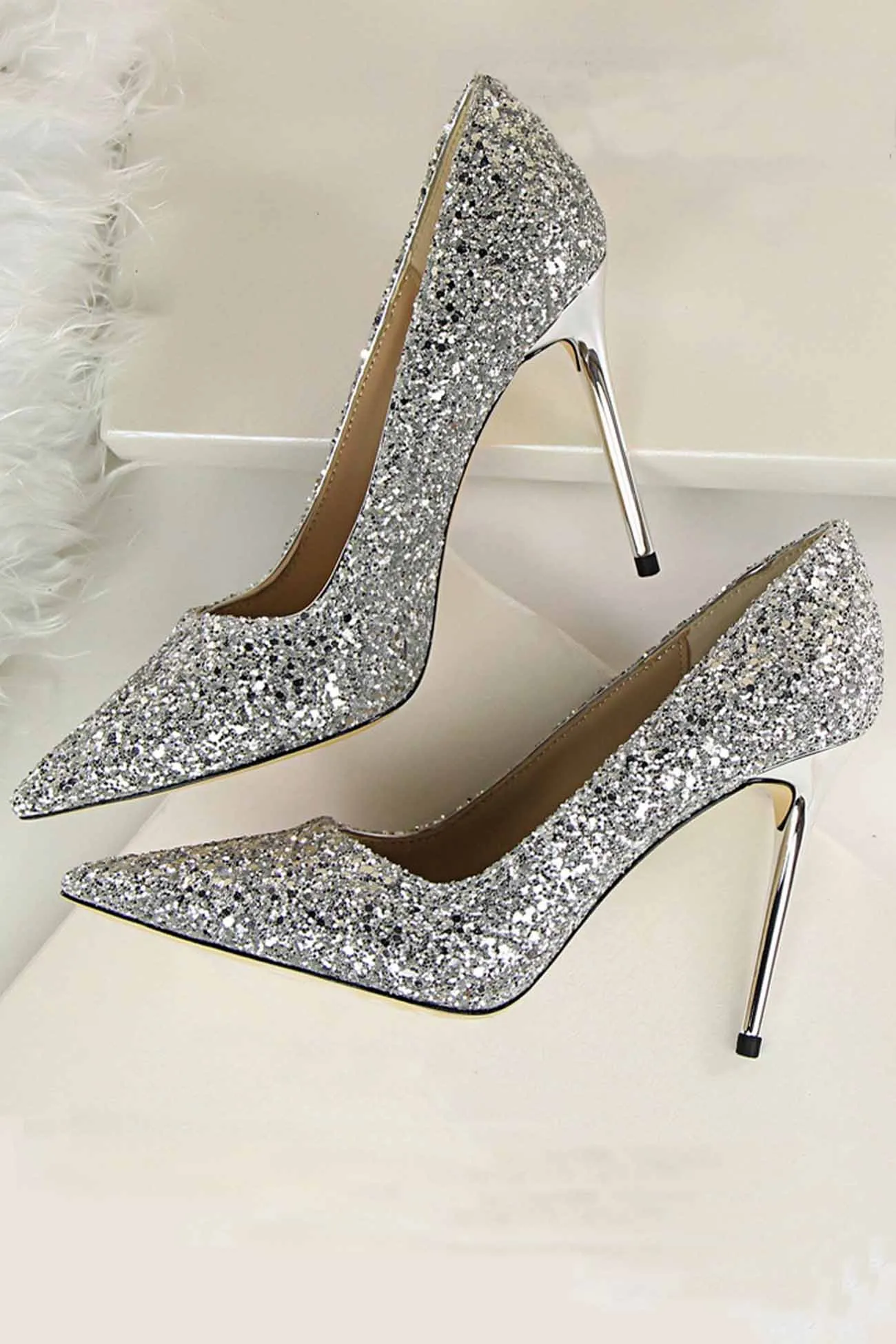 Pointed Toe Sequined High Heels