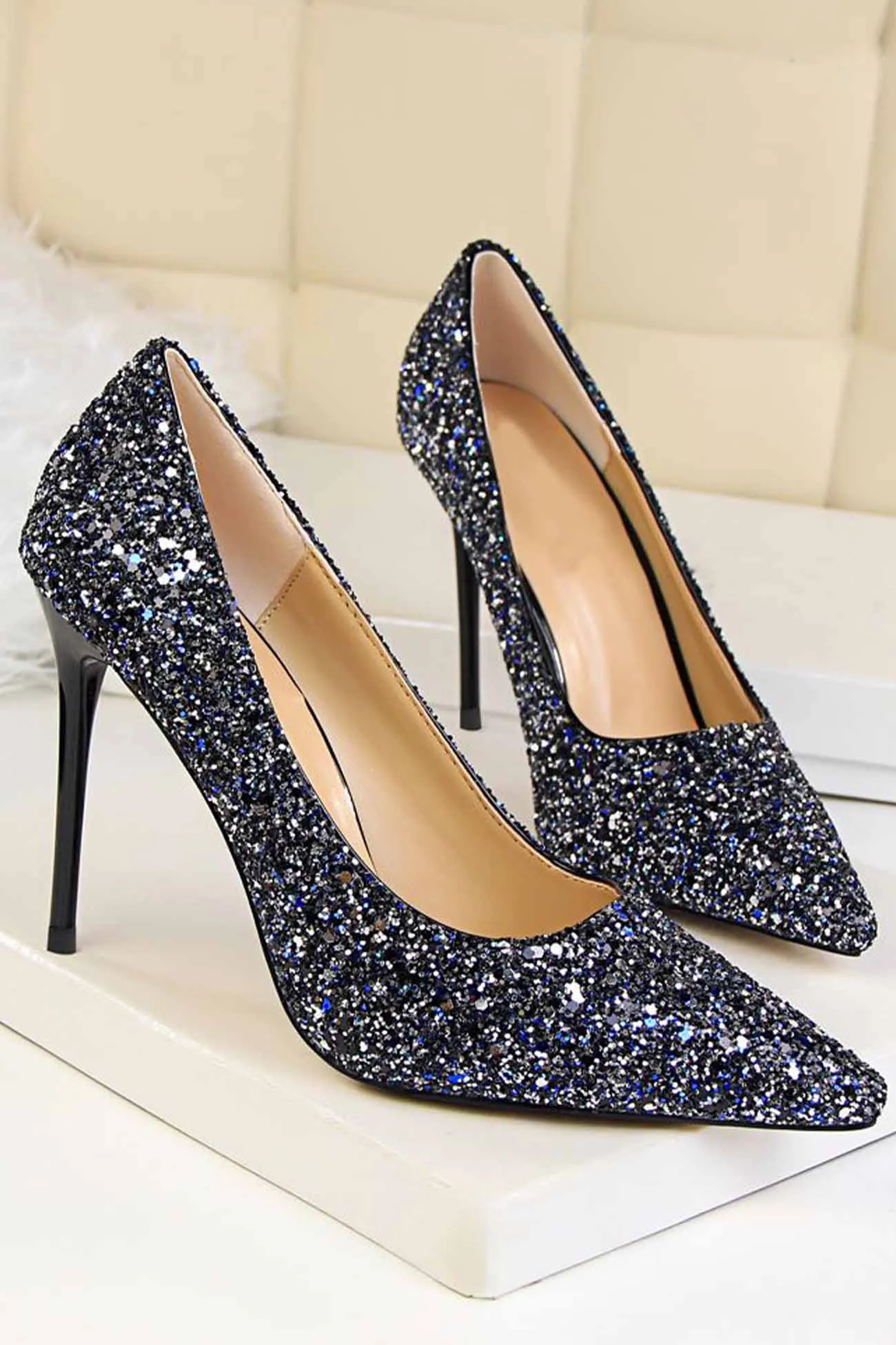 Pointed Toe Sequined High Heels