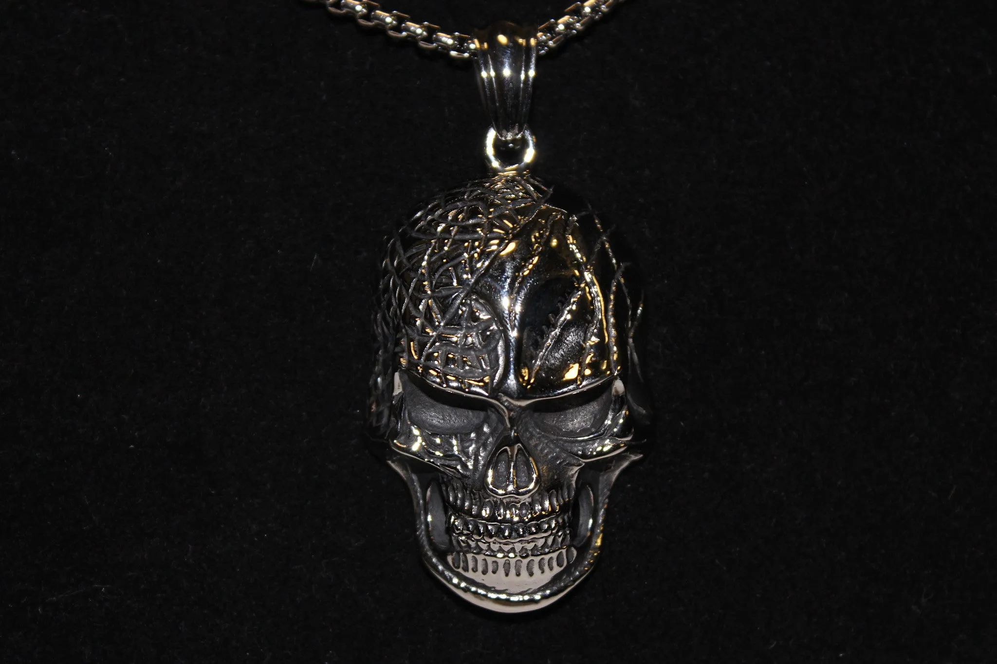 Stainless Steel Large Skull Pendant- UDINC0463