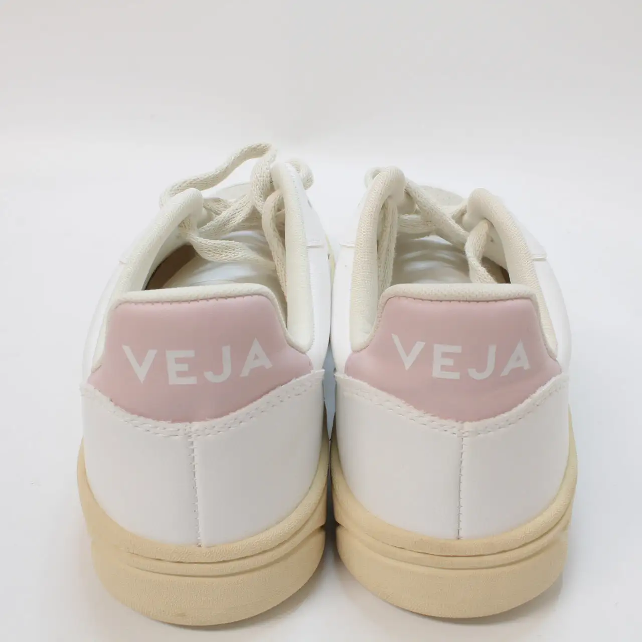 Veja V10 White White Petal F Trainers